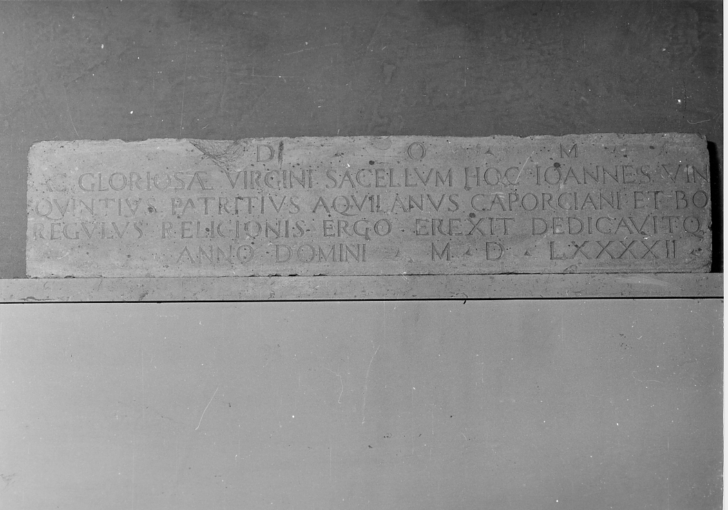 lapide, opera isolata - bottega abruzzese (sec. XVI)