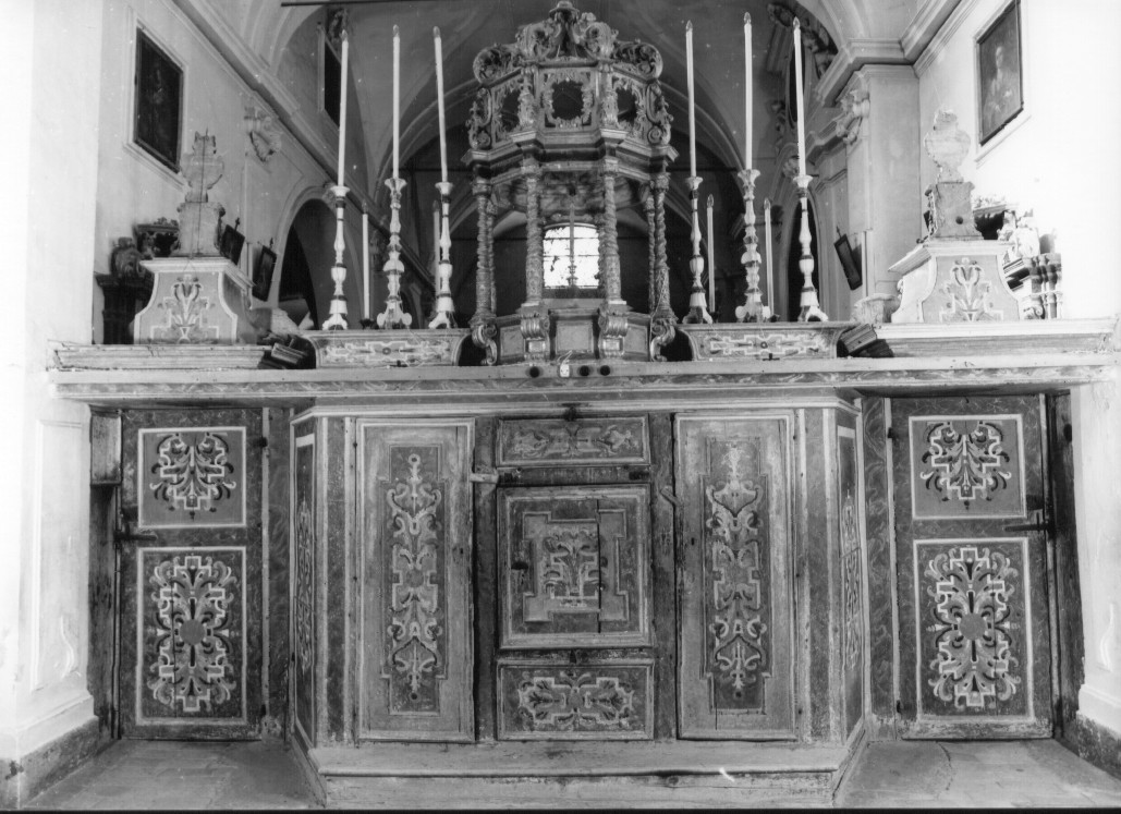 altare maggiore di Cefalo Tommaso (sec. XVIII)