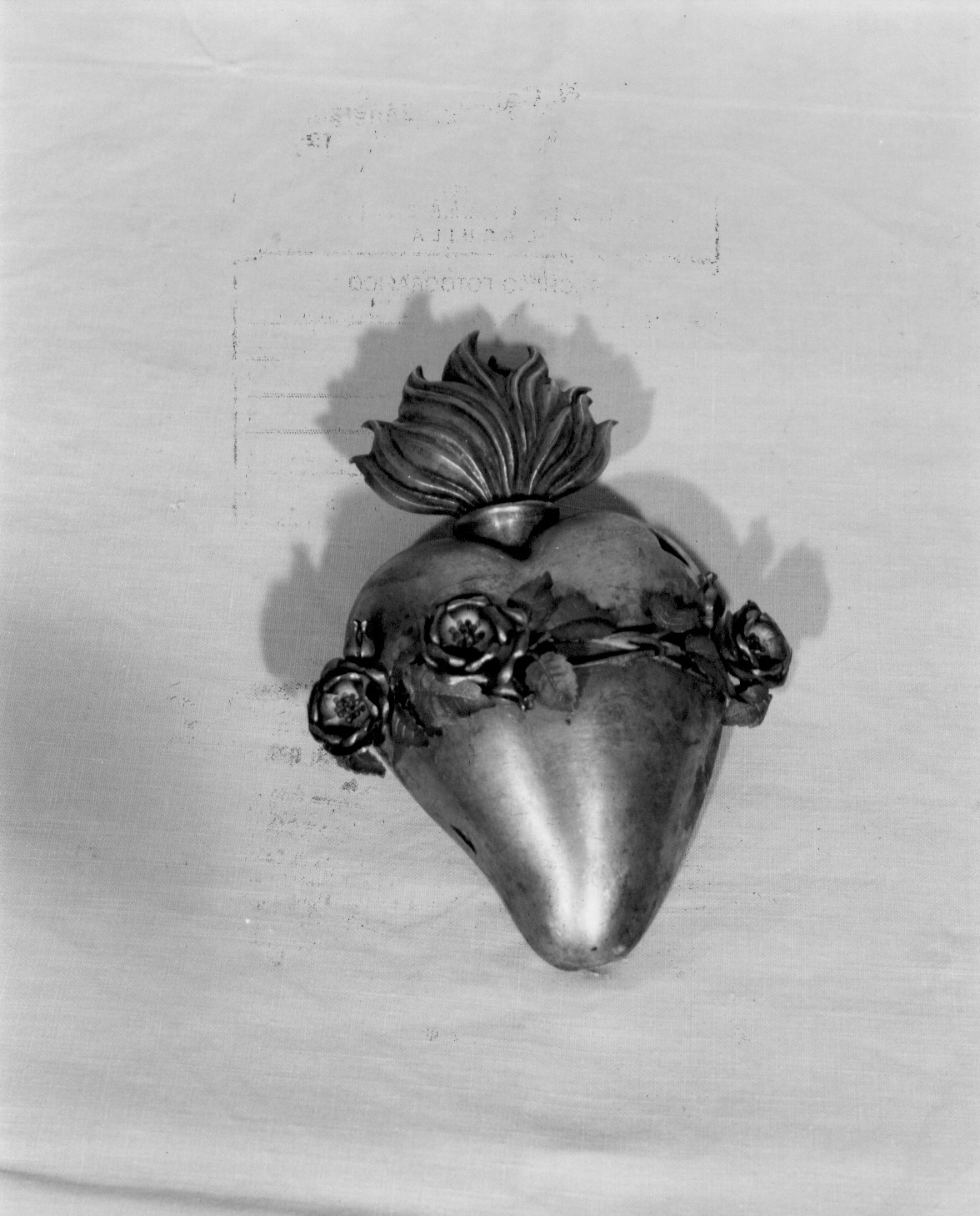 cuore fiammeggiante (attributo iconografico di immagine sacra) - produzione abruzzese (prima metà sec. XX)