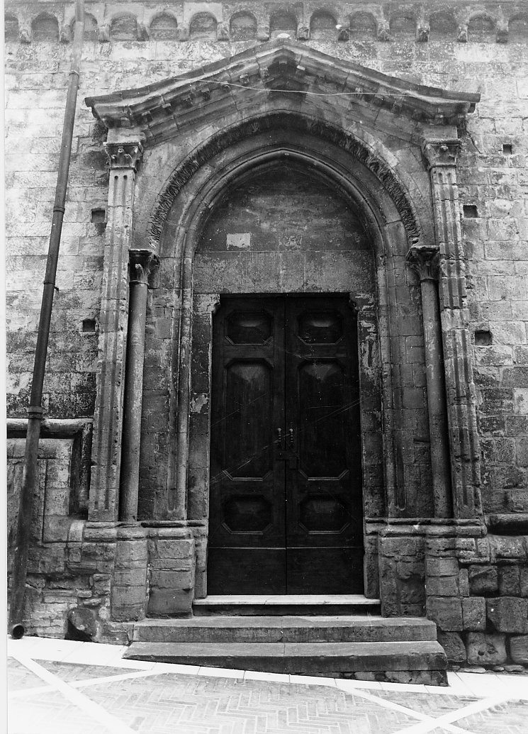 elementi decorativi architettonici (mostra di portale, elemento d'insieme) - ambito Italia centrale (fine/inizio secc. XIII/ XIV)