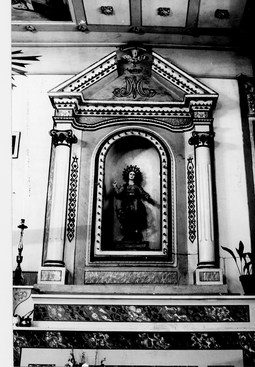 elementi architettonici con motivi decorativi geometrici, floreali, figure simboliche (decorazione plastico-pittorica, serie) - ambito Italia centrale (sec. XX)