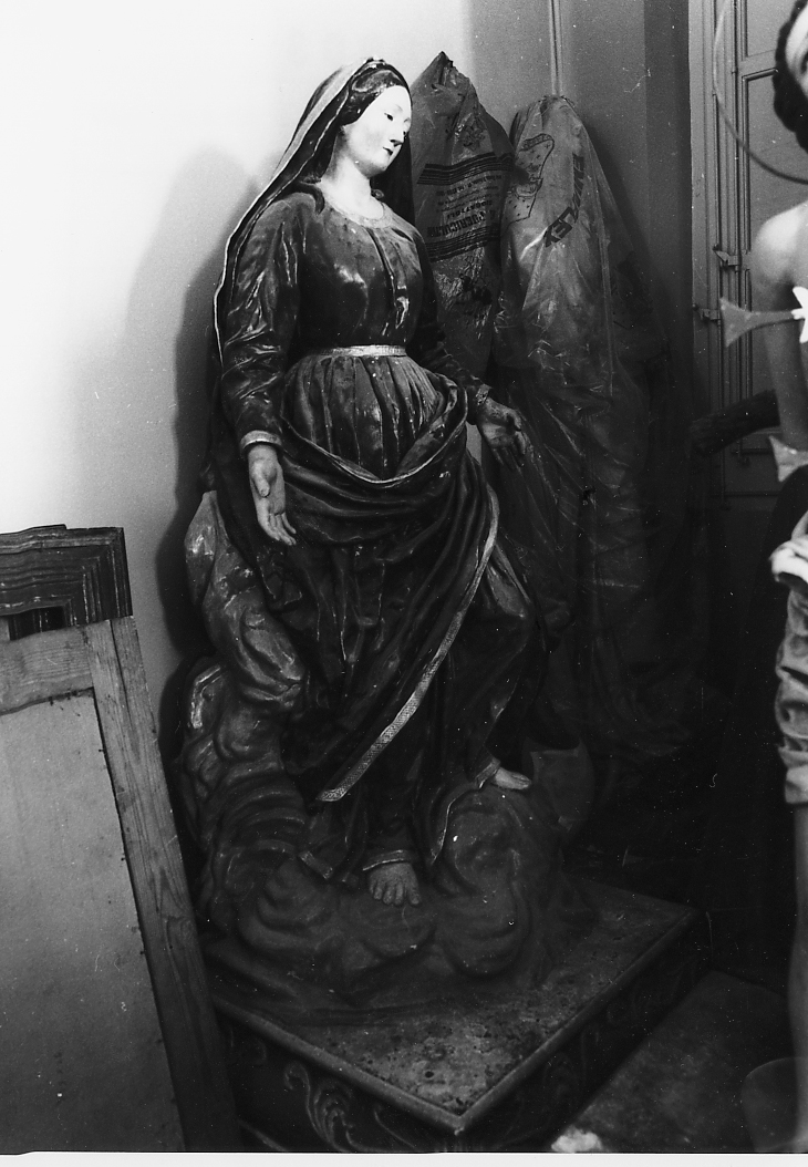 Madonna (statua, opera isolata) - ambito Italia centrale (seconda metà sec. XIX)