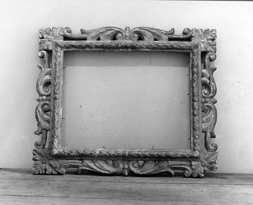 cornice - produzione abruzzese (sec. XVIII)