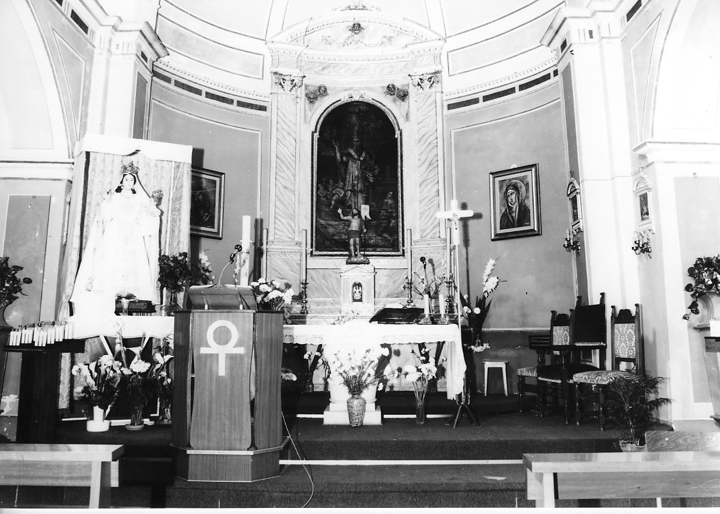 cornice architettonica con motivi decorativi e cherubini (decorazione plastica, opera isolata) - ambito Italia centrale (sec. XIX)