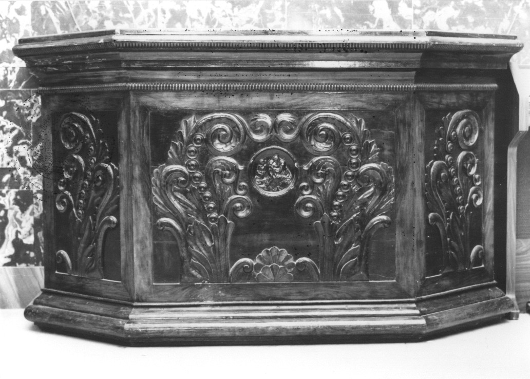 credenza, opera isolata - ambito Italia centrale (fine/inizio secc. XVI/ XVII)