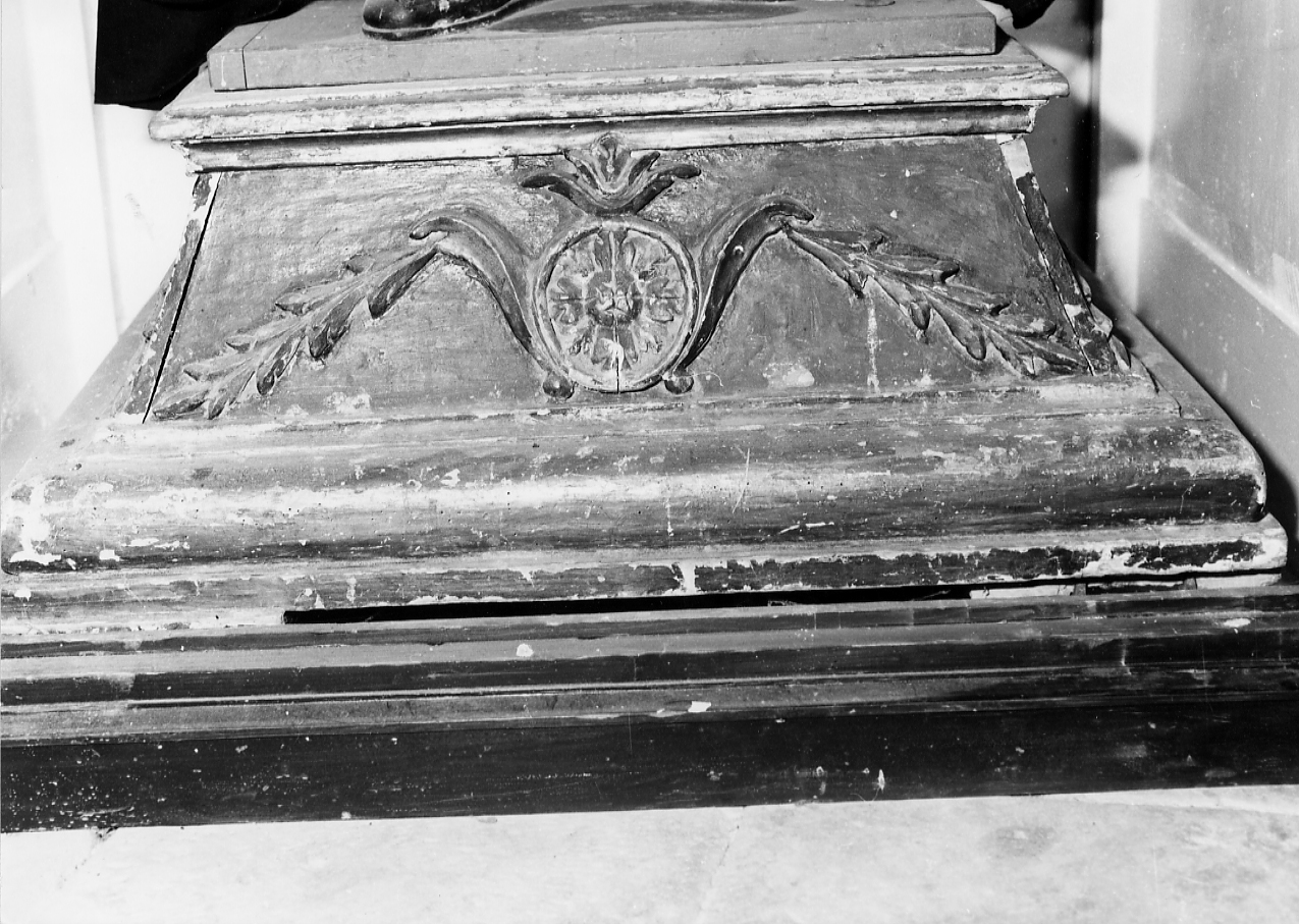 base - ambito Italia centrale (sec. XVIII)