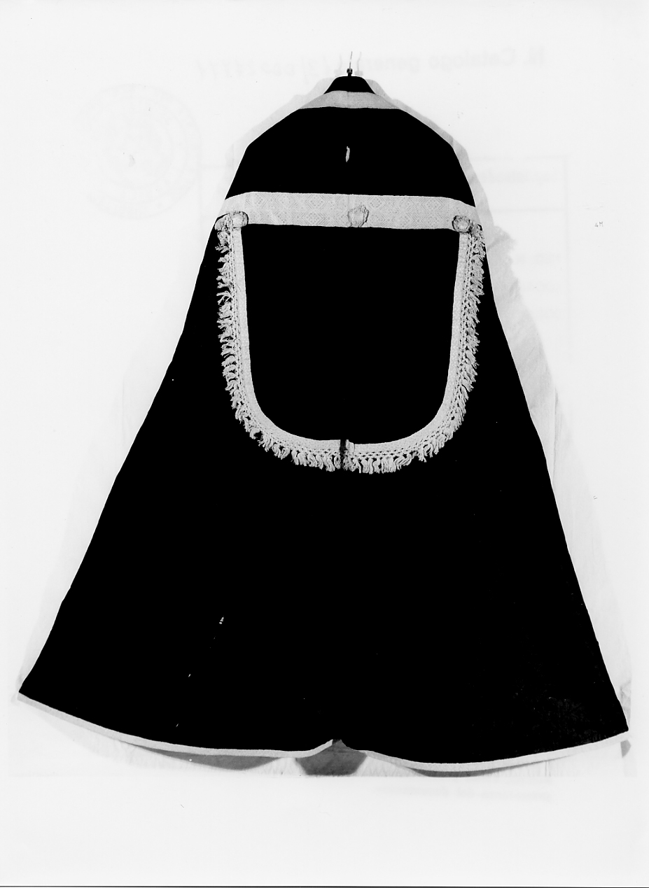 piviale - manifattura italiana (metà sec. XVII)