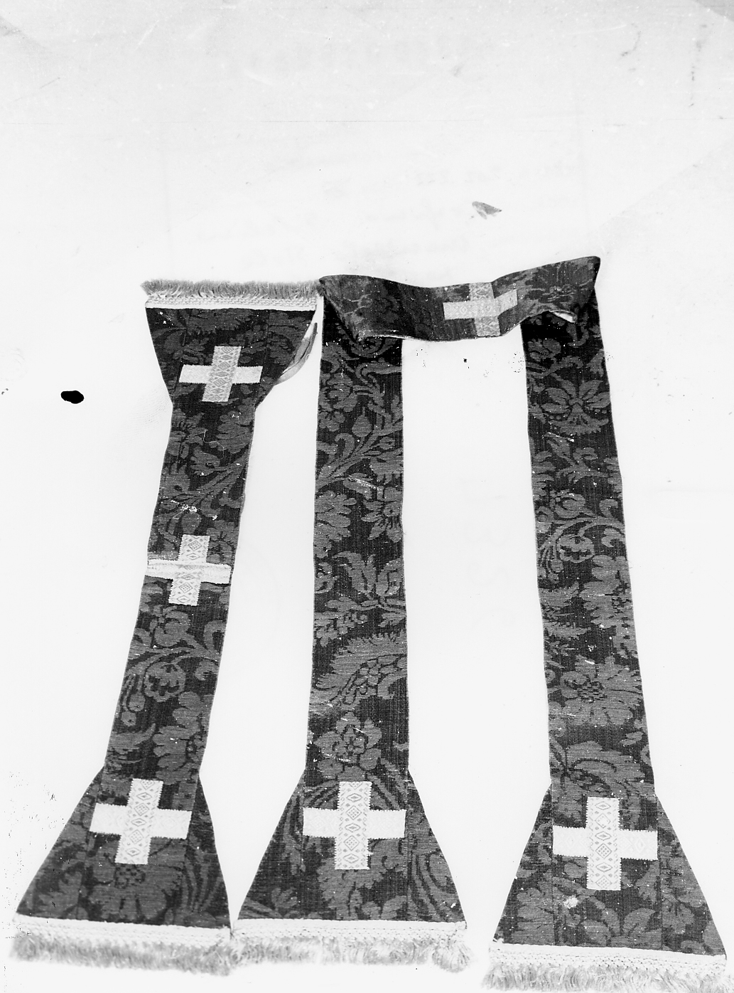 manipolo, serie - manifattura abruzzese (prima metà sec. XX)