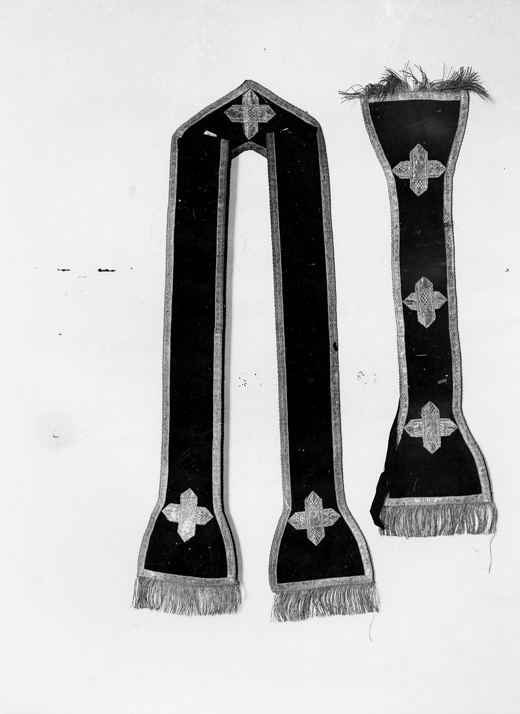 manipolo, serie - manifattura abruzzese (prima metà sec. XX)