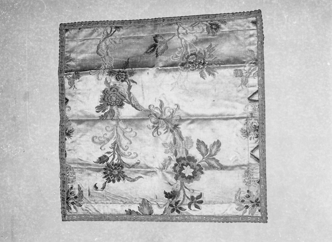 velo di calice - manifattura abruzzese (sec. XVIII)