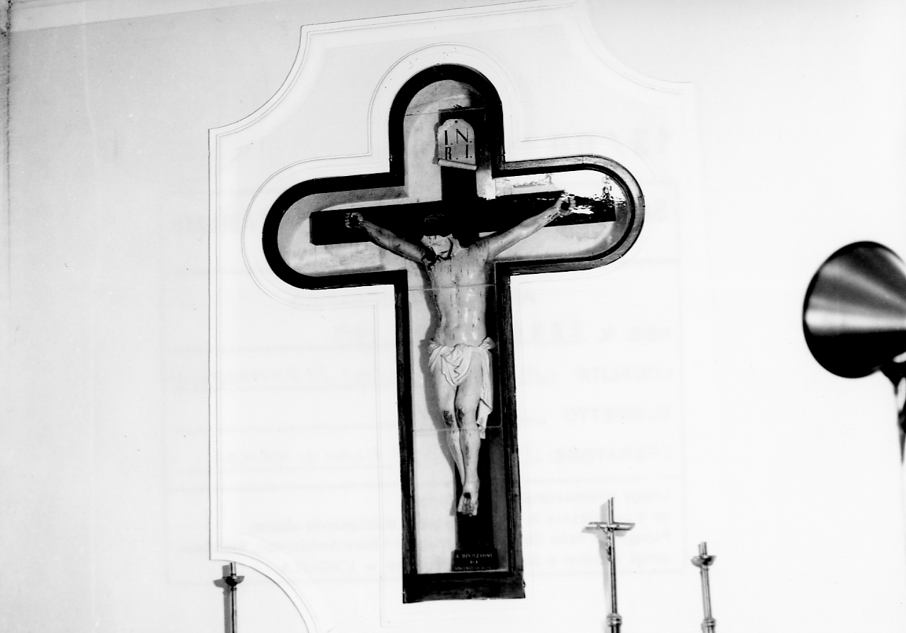 Cristo crocifisso (crocifisso) di Ferrari Nunzio (sec. XIX)