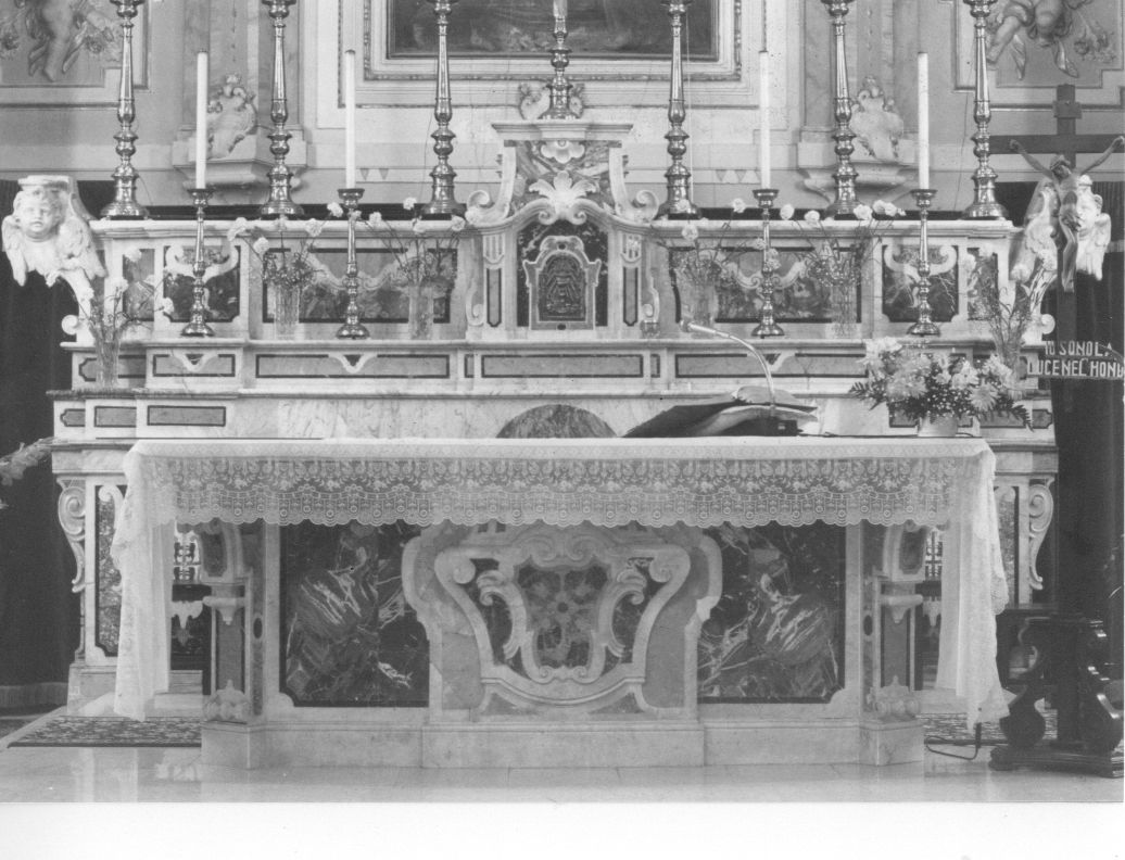 altare maggiore - ambito napoletano (sec. XVIII)