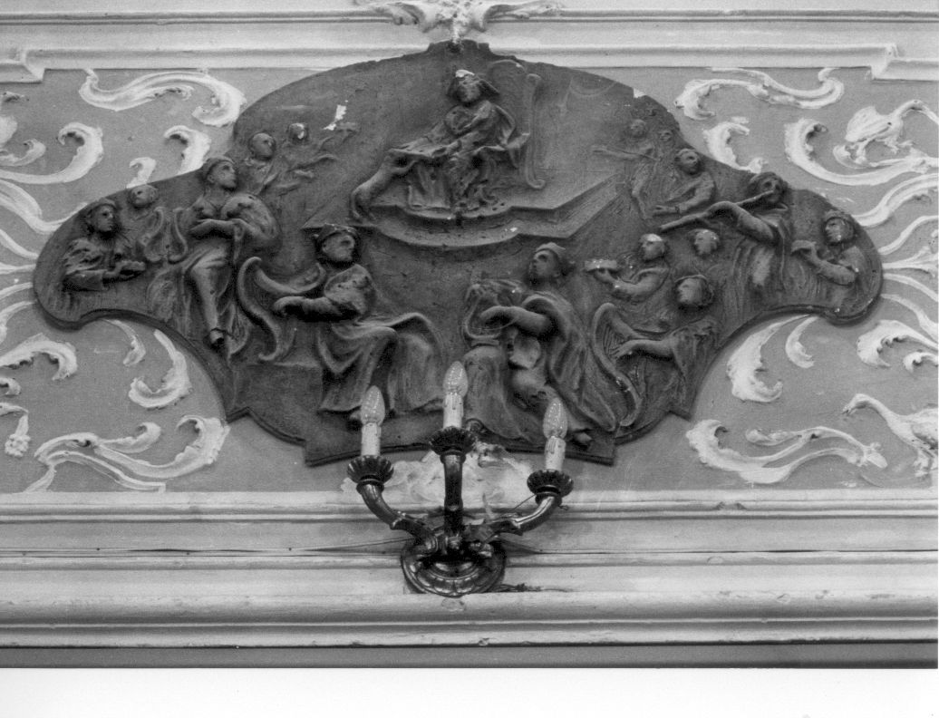 David suona la cetra davanti a Saul (formella) di Piazzoli Carlo (attribuito) (sec. XVIII)