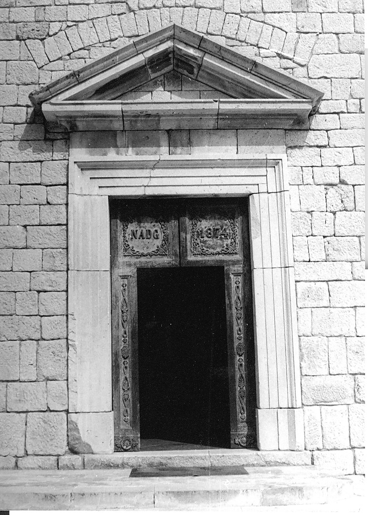 elementi decorativi architettonici (mostra di portale, elemento d'insieme) - ambito abruzzese (sec. XIX)