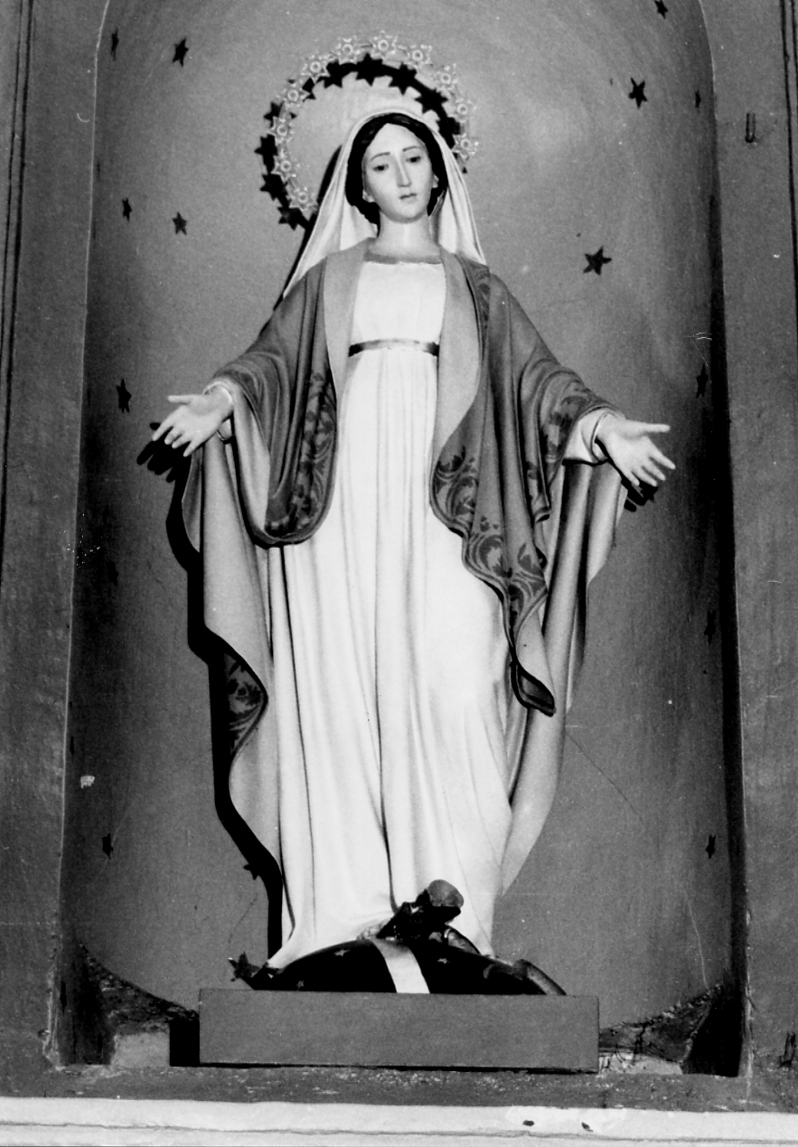 Madonna Immacolata (statua, opera isolata) - bottega Italia centrale (sec. XX)