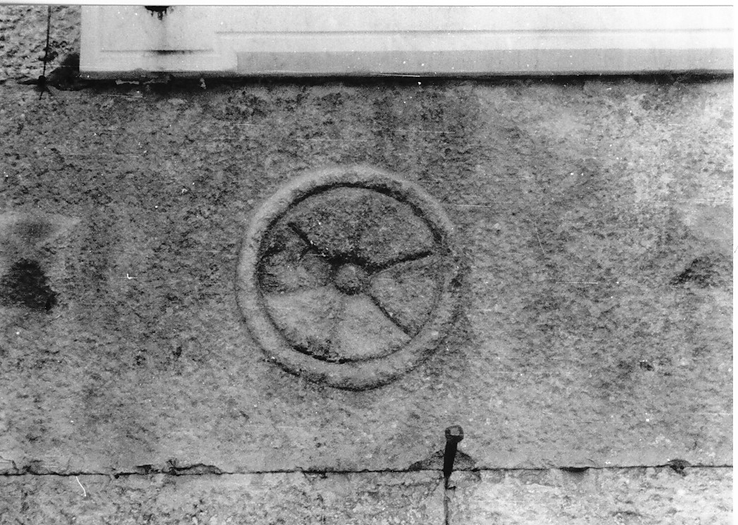 elemento di decorazione architettonico (facciata, opera isolata) - ambito Italia centrale (sec. XVI)