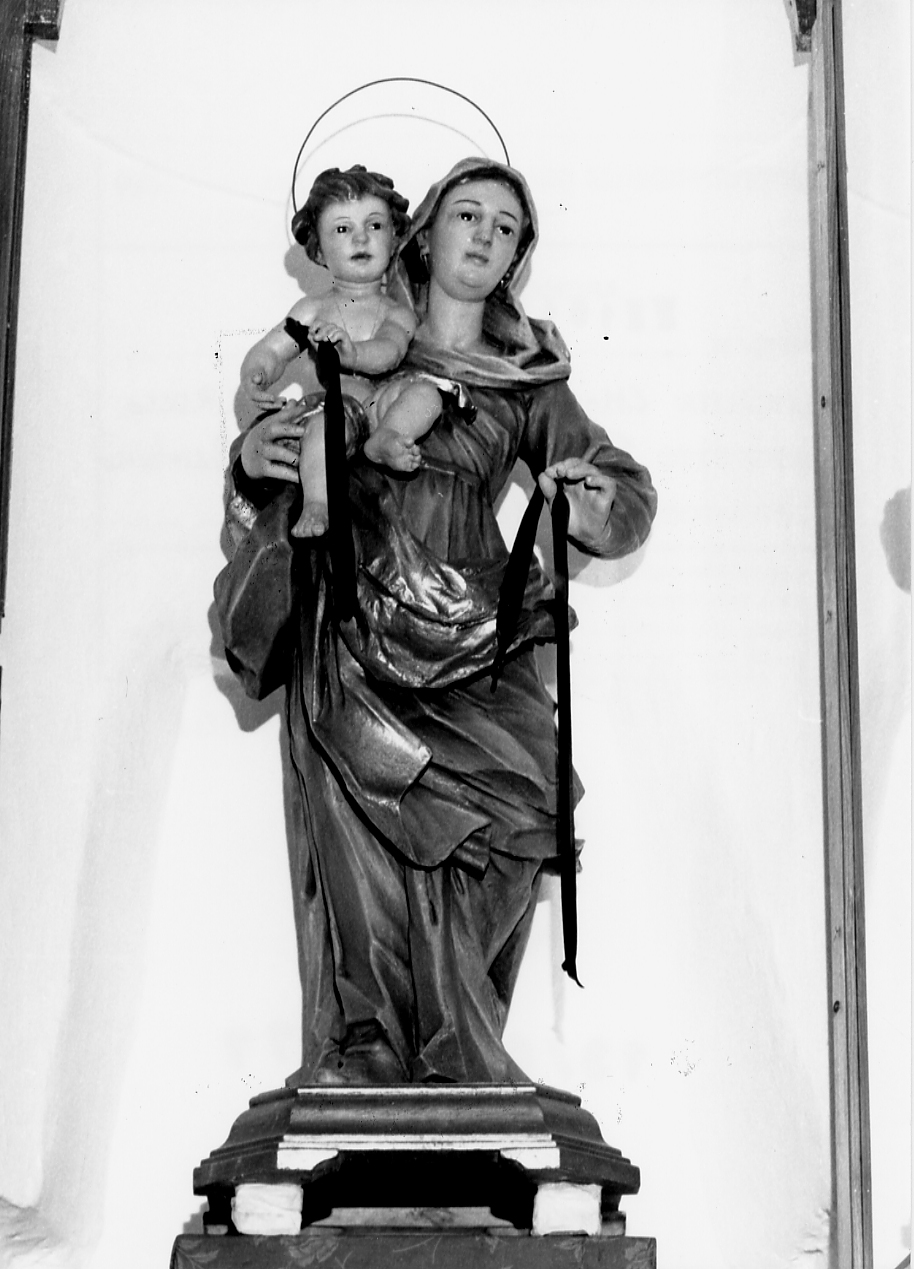 Madonna della Cintura, Madonna con Bambino (statua, opera isolata) - bottega Italia centrale (sec. XVIII)