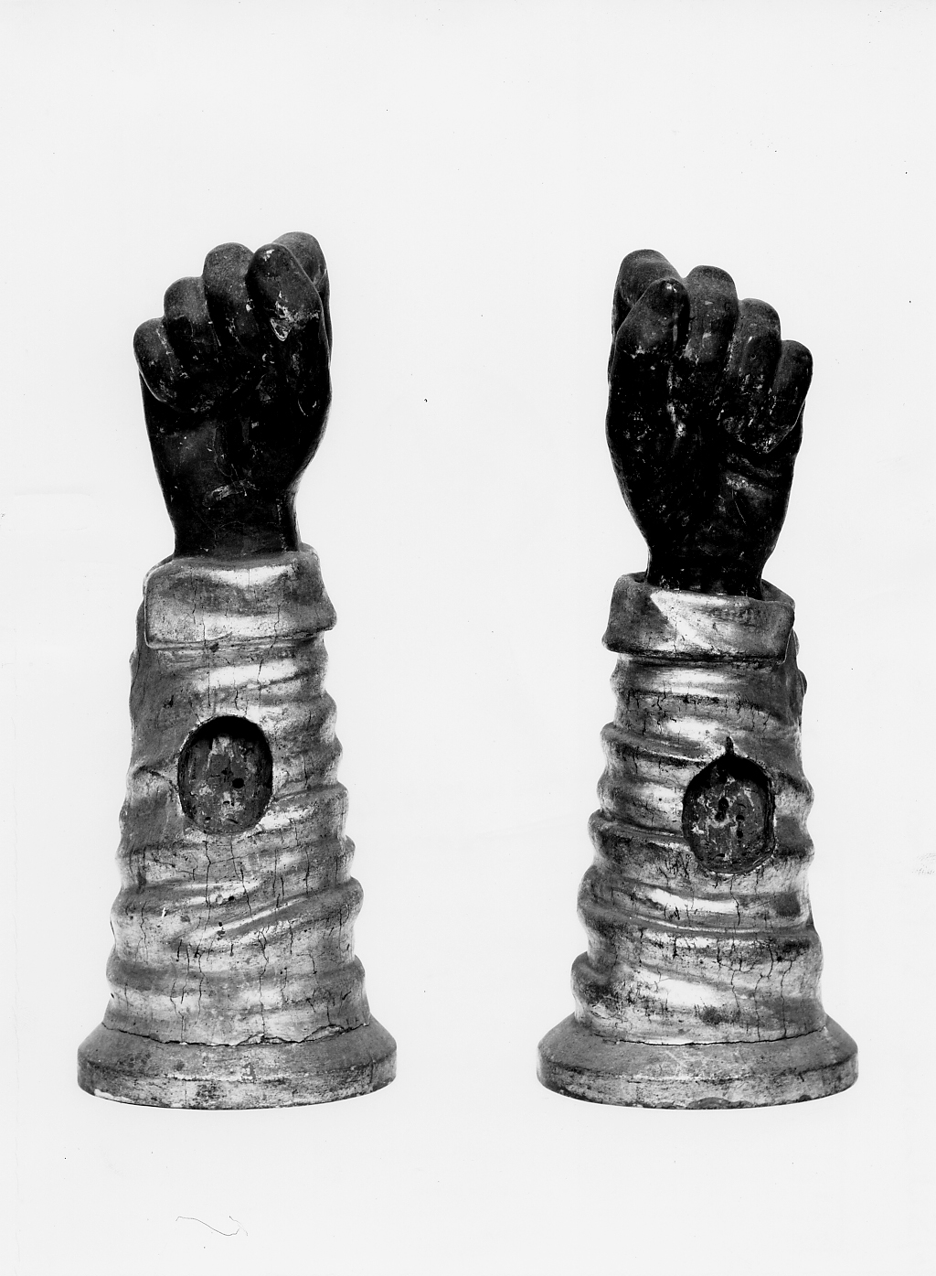 reliquiario antropomorfo - a braccio, serie - ambito Italia centrale (sec. XVIII)