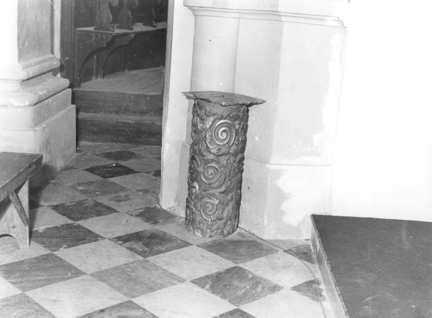 colonna, frammento - bottega abruzzese (sec. XVII)