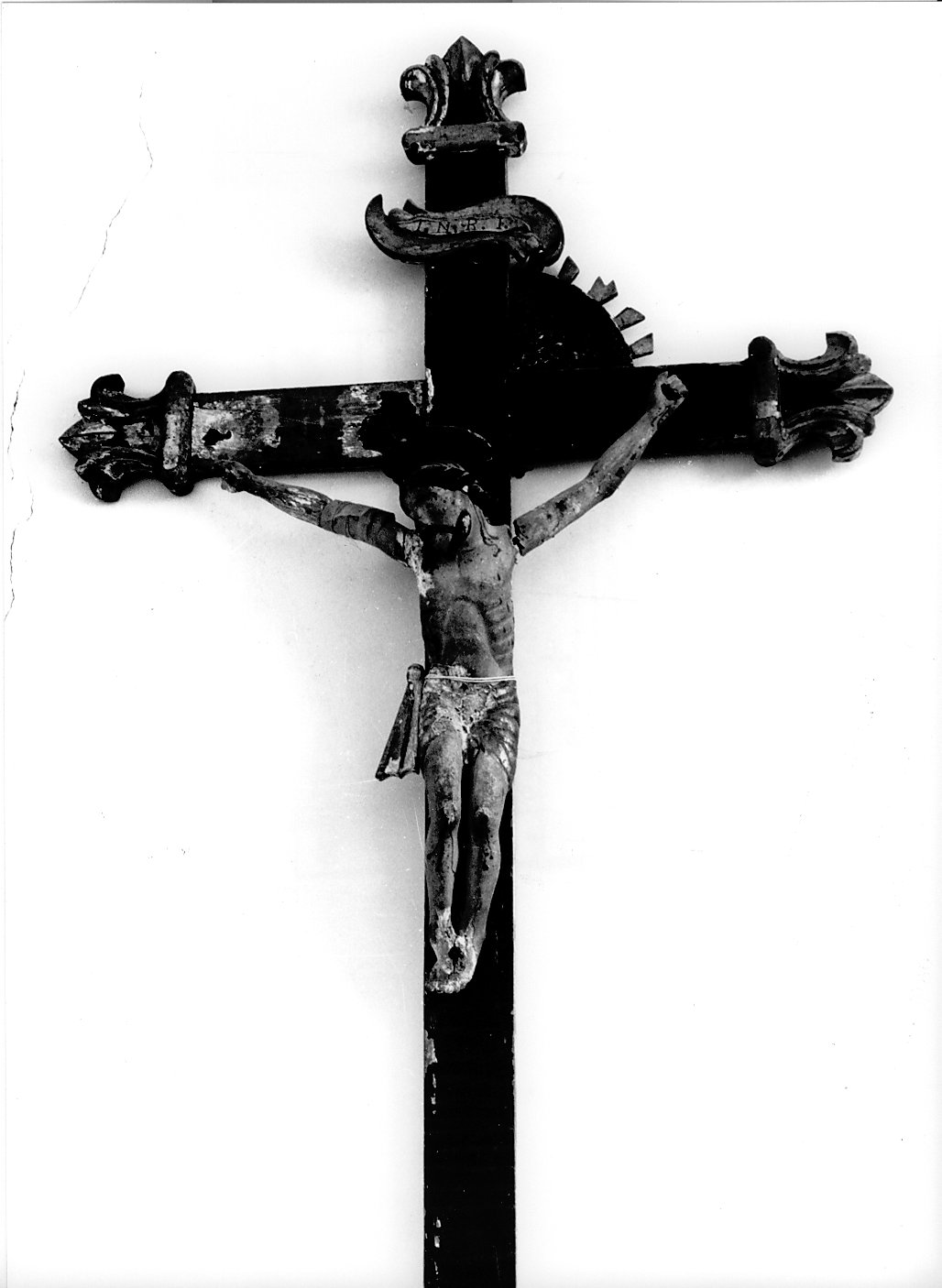 crocifisso, opera isolata - bottega abruzzese (sec. XVII)