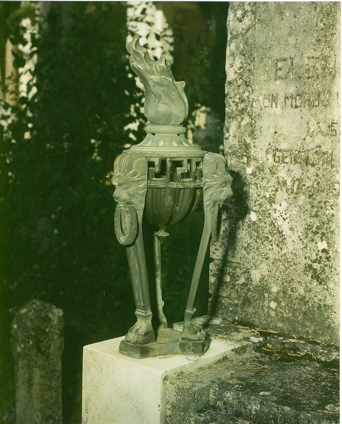 lampada - ambito abruzzese (sec. XX)