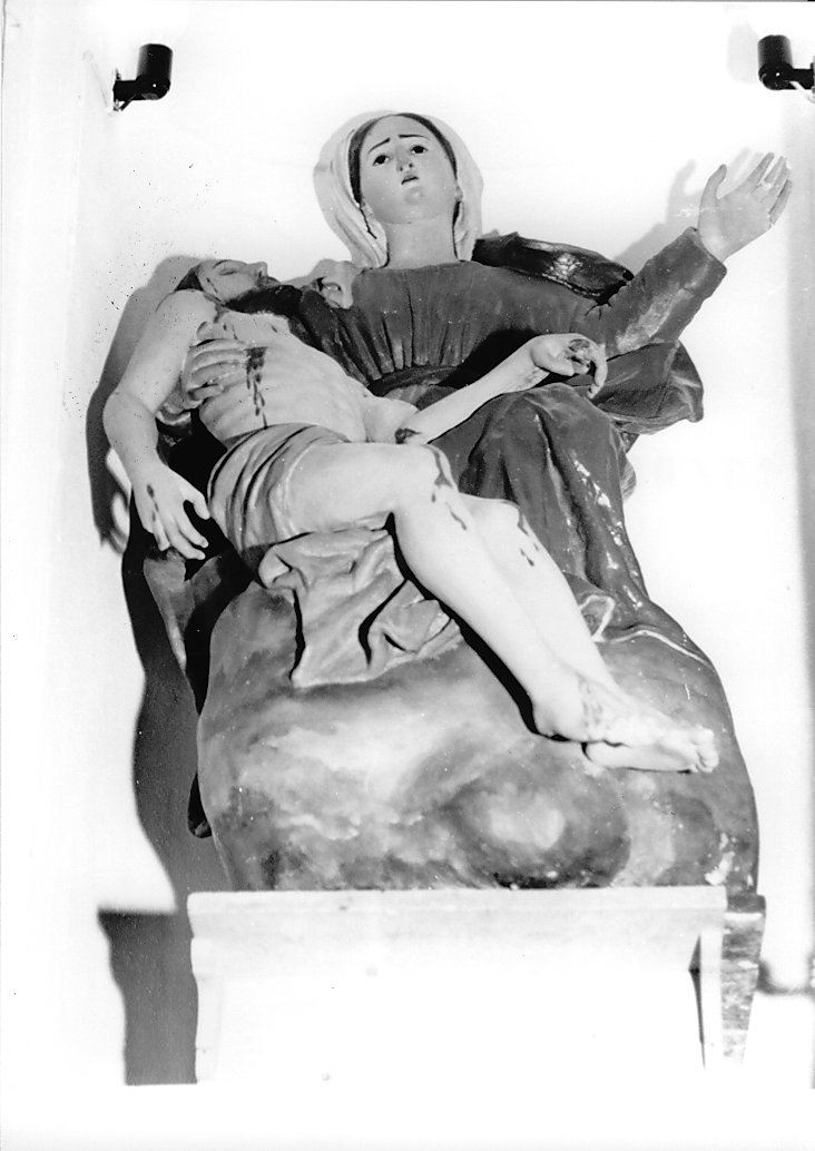 Pietà (statua, opera isolata) - bottega abruzzese (fine/inizio secc. XVIII/ XIX)
