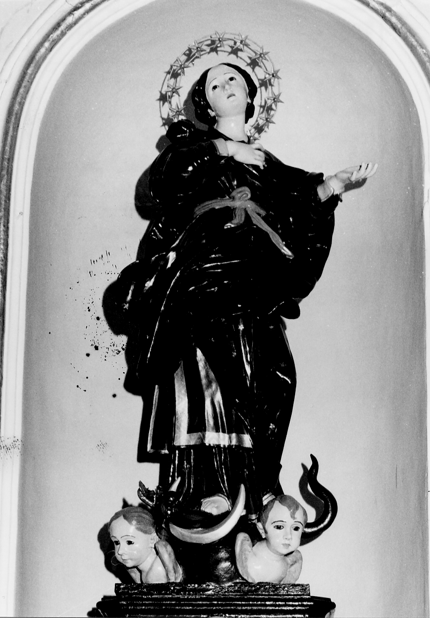 Madonna Immacolata con putti (statua, opera isolata) - ambito Italia centrale (sec. XVIII)