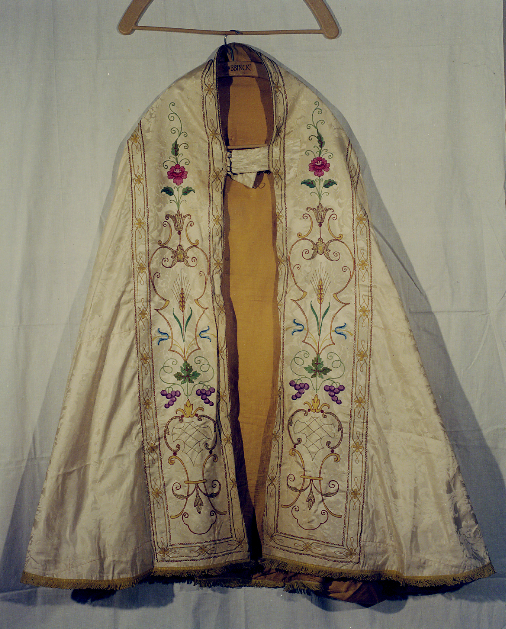 piviale - manifattura Italia centrale (inizio sec. XX)