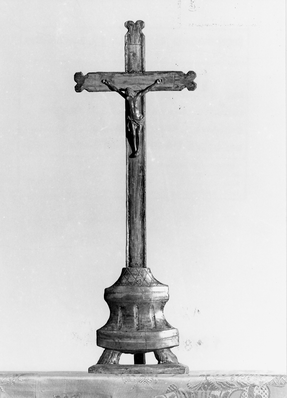 croce da tavolo, opera isolata - bottega Italia centrale (sec. XIX)