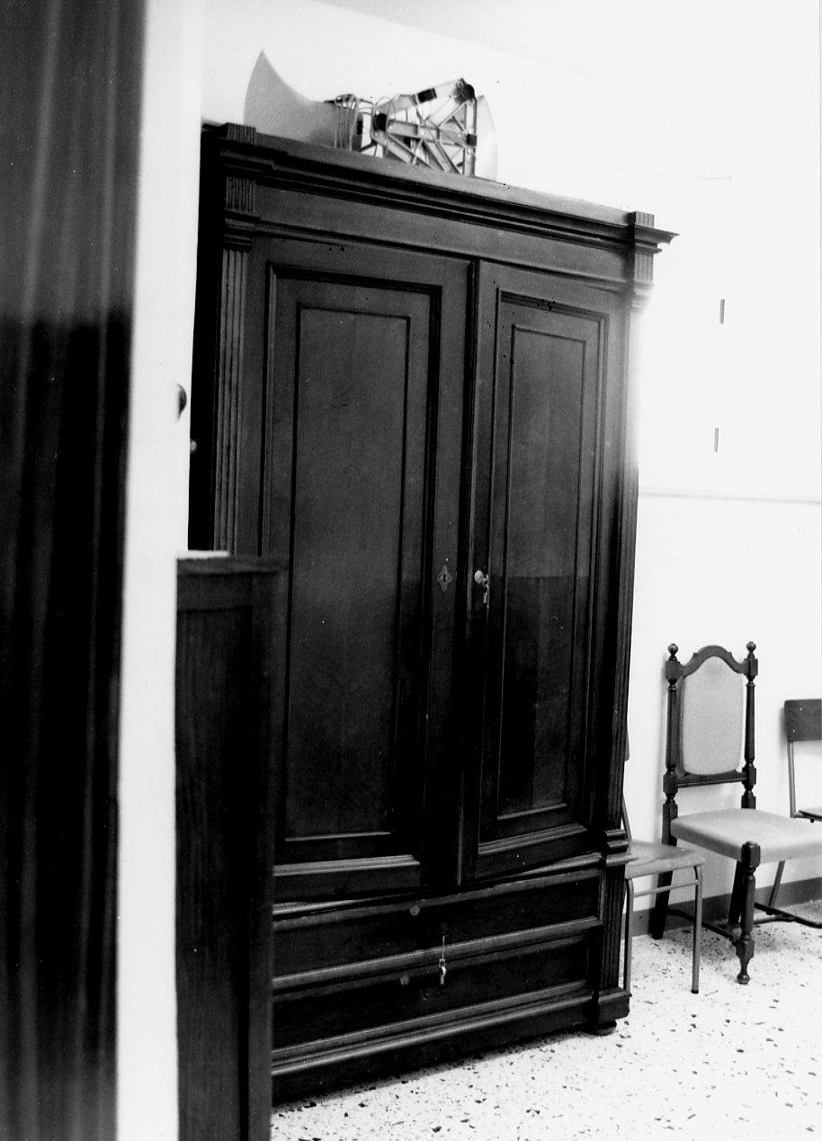 armadio, opera isolata - bottega Italia centrale (sec. XIX)