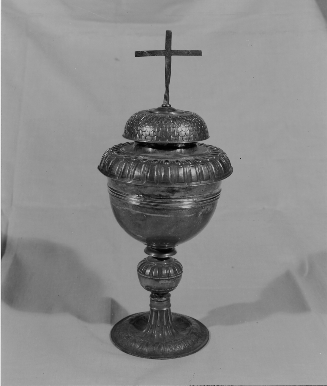 pisside, opera isolata - produzione abruzzese (sec. XIX)