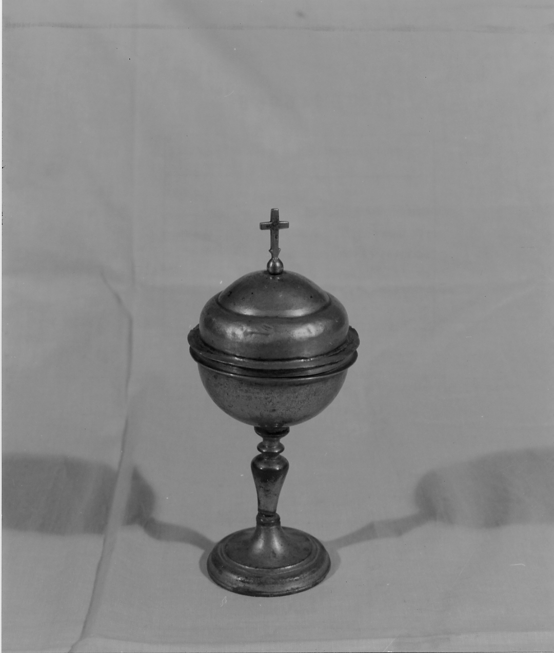 pisside, opera isolata - produzione abruzzese (sec. XVII)