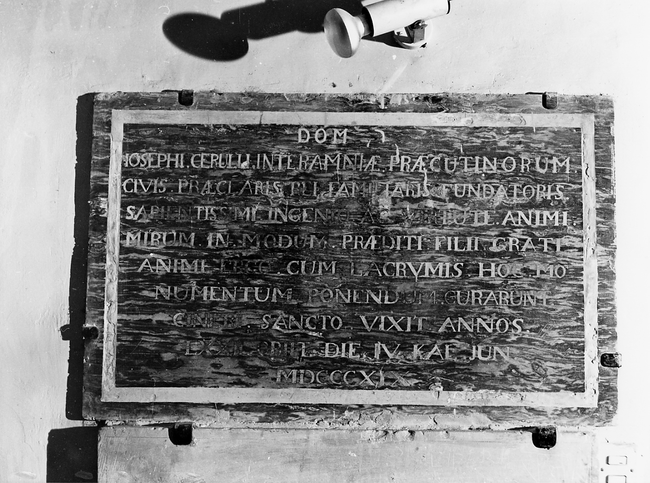 lapide commemorativa, opera isolata - produzione abruzzese (sec. XIX)