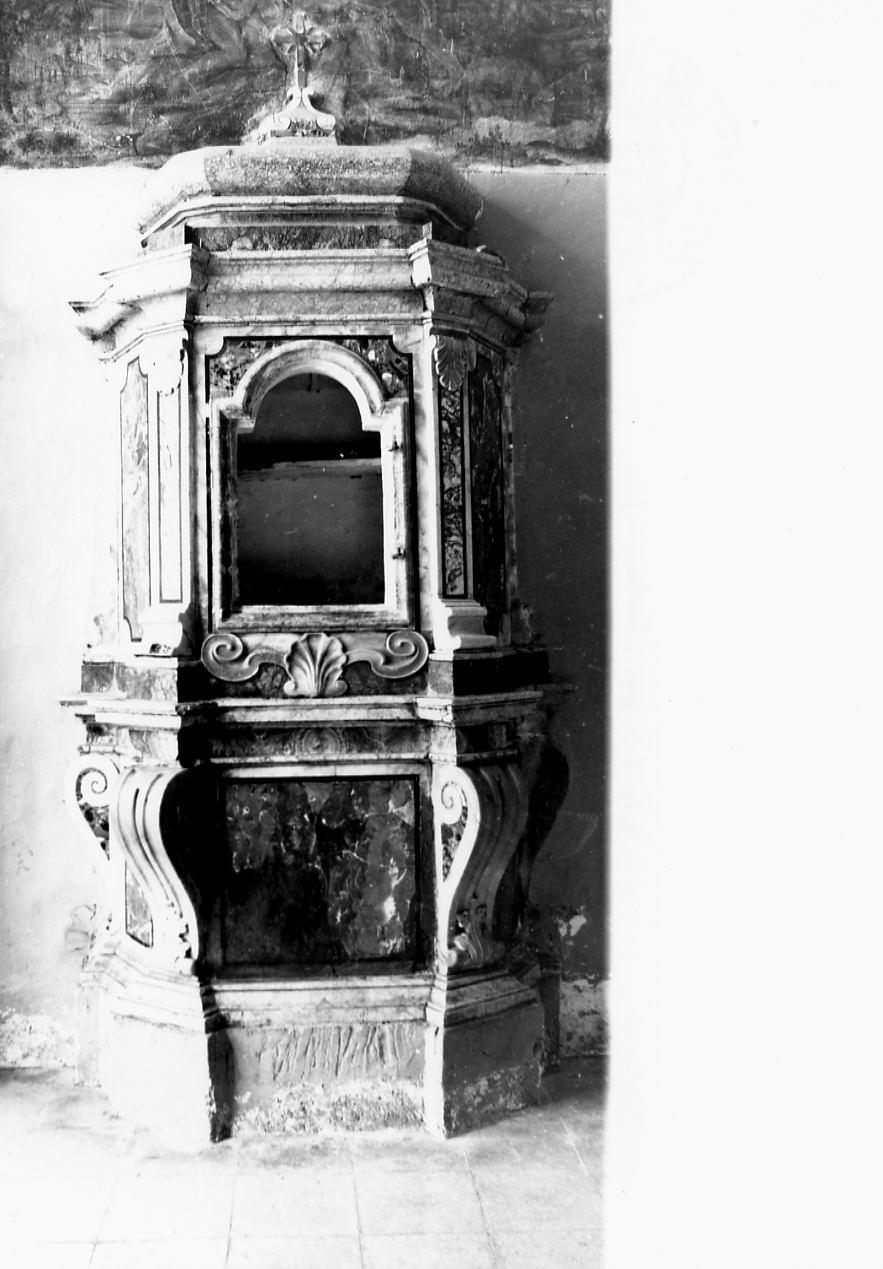 fonte battesimale, opera isolata - ambito abruzzese (sec. XVIII)