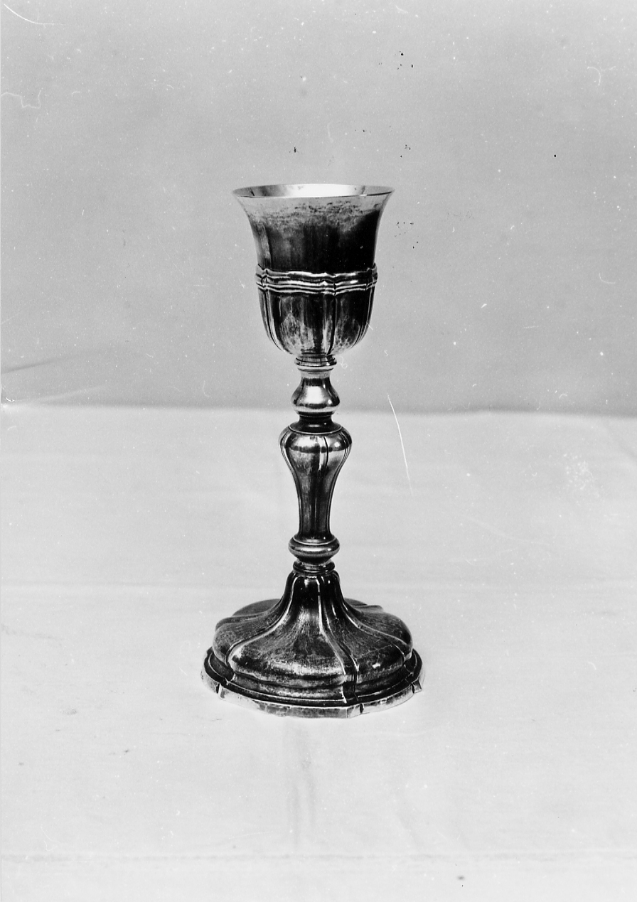 calice ansato - produzione abruzzese (seconda metà sec. XVIII)