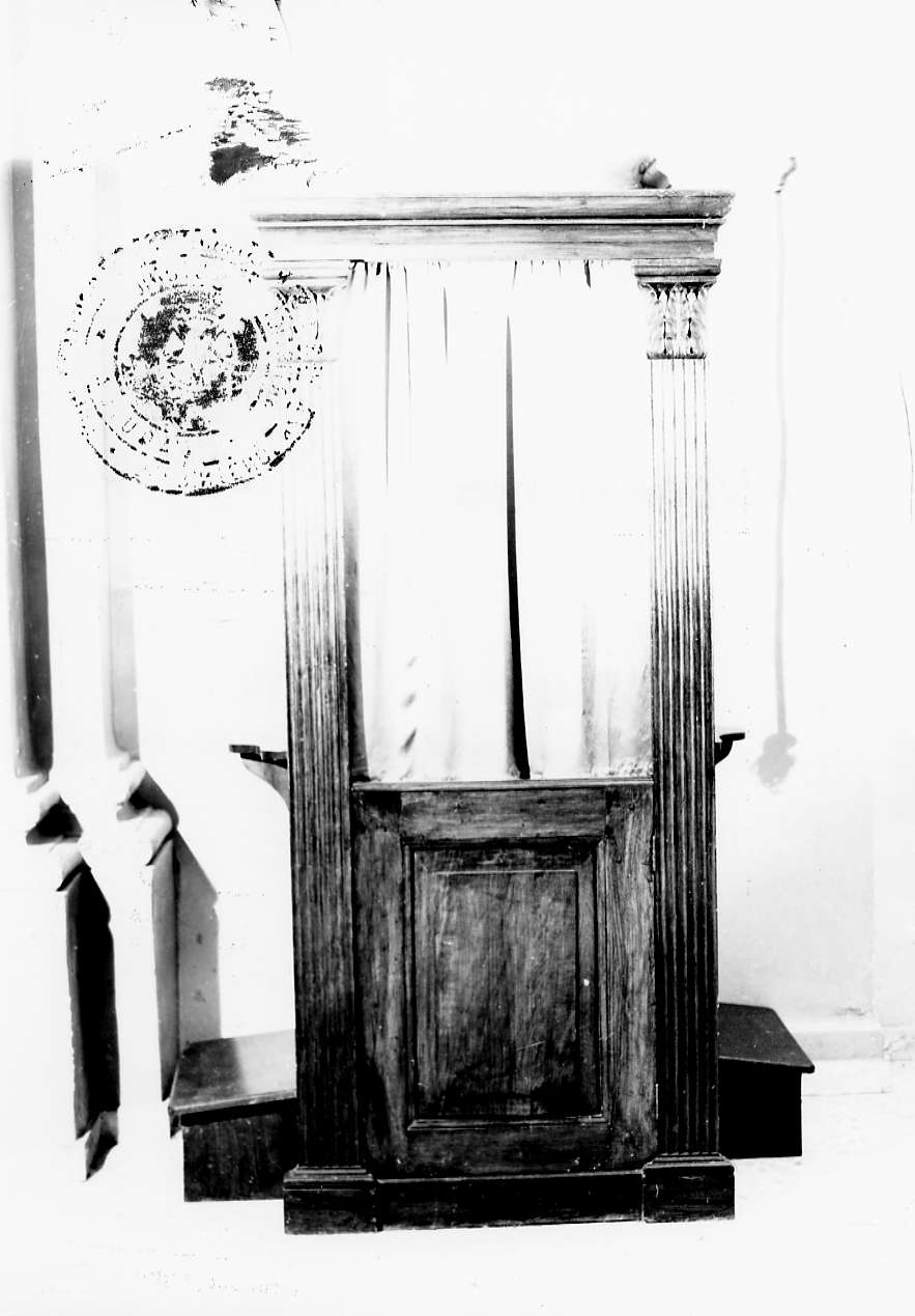 confessionale, opera isolata - ambito abruzzese (fine/inizio secc. XIX/ XX)