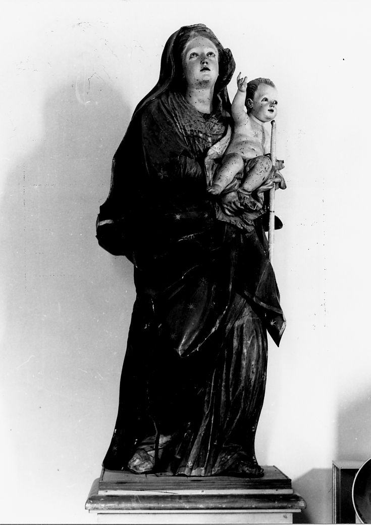 Madonna della Candelora, Madonna con Bambino (statua, opera isolata) di Colombo Giacomo (attribuito) (prima metà sec. XVIII)