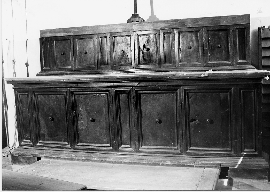 mobile da sacrestia con alzata - ambito cappuccino (sec. XVII)