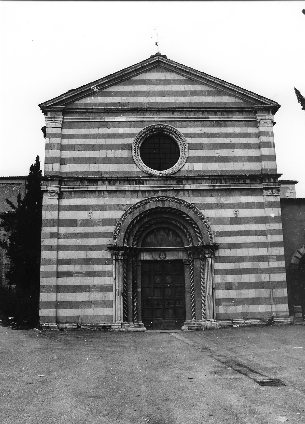 facciata - bottega abruzzese (sec. XV)