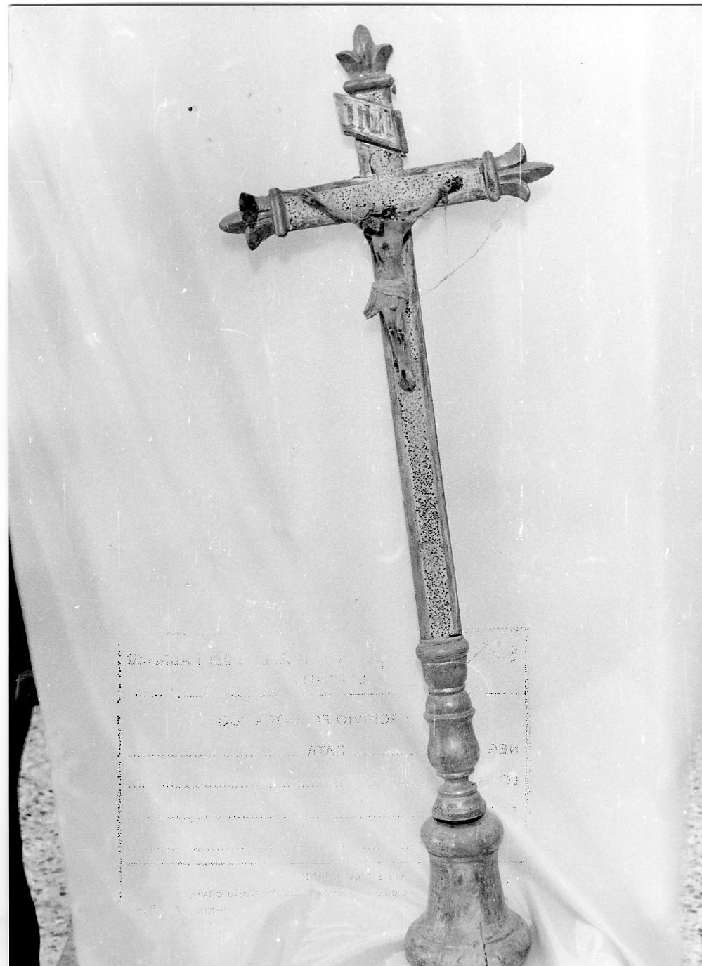 croce d'altare, opera isolata - ambito Italia centrale (sec. XVIII)