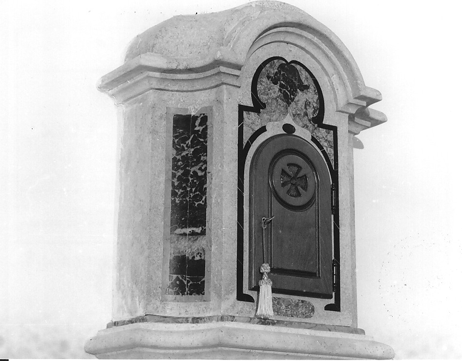 tabernacolo - a tempietto, opera isolata - ambito abruzzese (sec. XVIII)