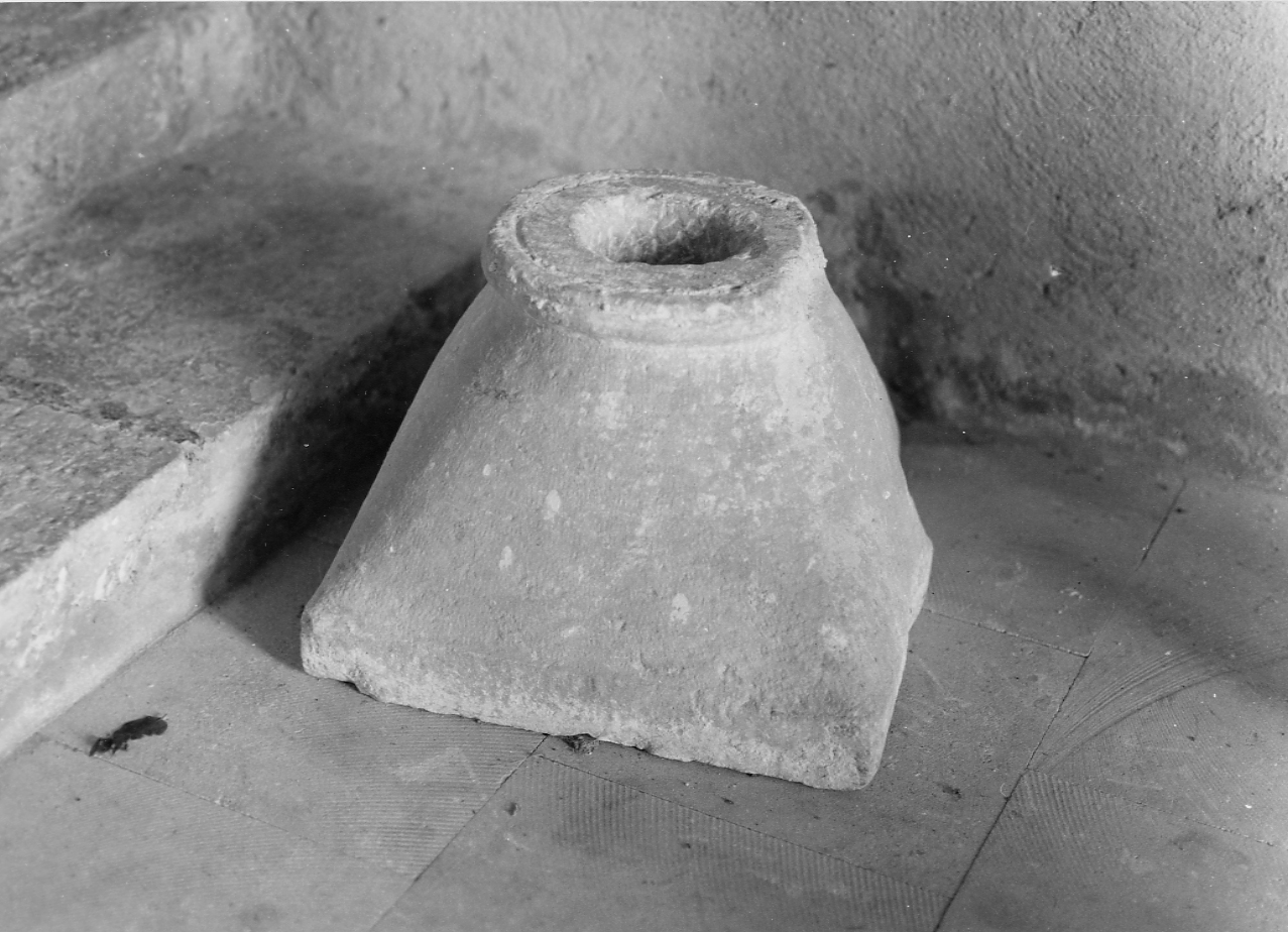 capitello, opera isolata - ambito abruzzese (sec. XV)