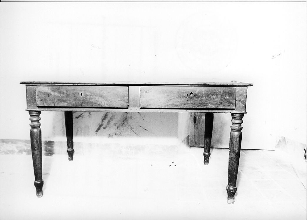 tavolo, opera isolata - ambito abruzzese (sec. XIX)