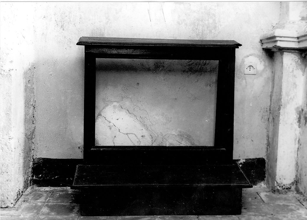 inginocchiatoio, opera isolata - ambito abruzzese (prima metà sec. XX)