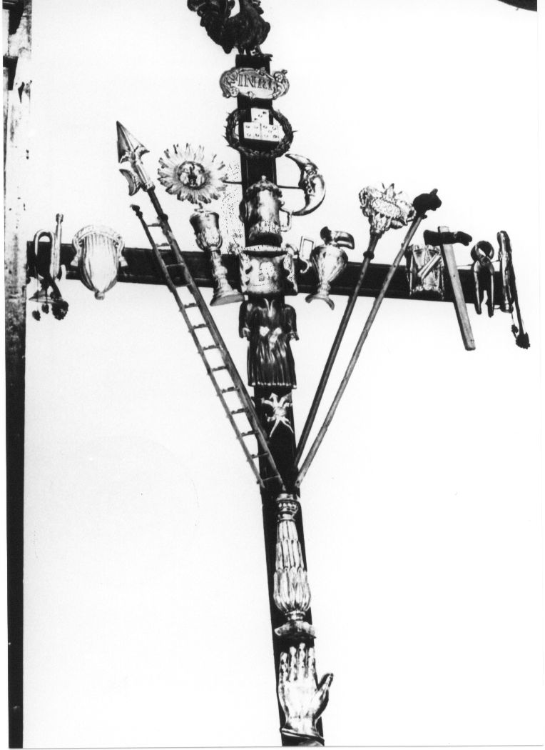 croce con simboli della Passione (croce, opera isolata) - produzione abruzzese (sec. XIX)