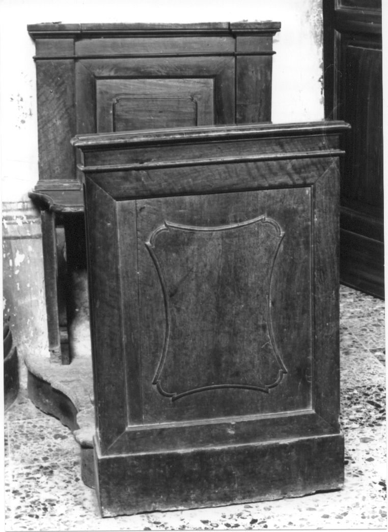 inginocchiatoio, serie - produzione abruzzese (sec. XVIII)