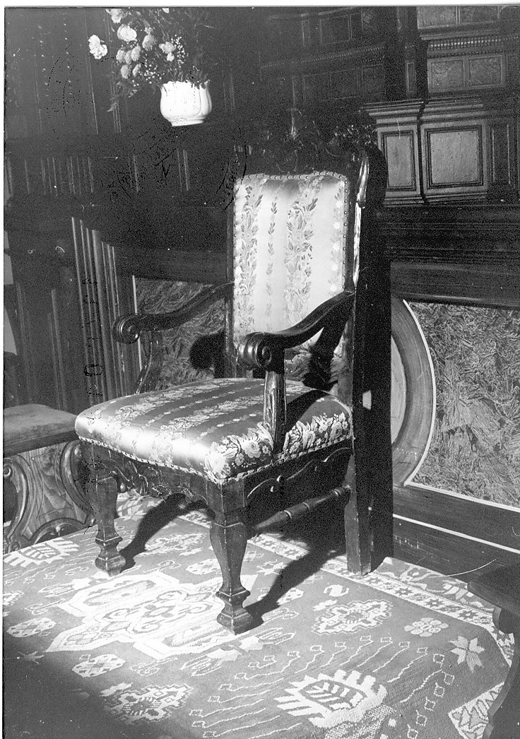 poltrona, opera isolata - produzione abruzzese (metà sec. XVIII)