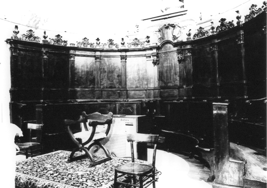 stalli del coro, opera isolata - ambito abruzzese (sec. XVIII)