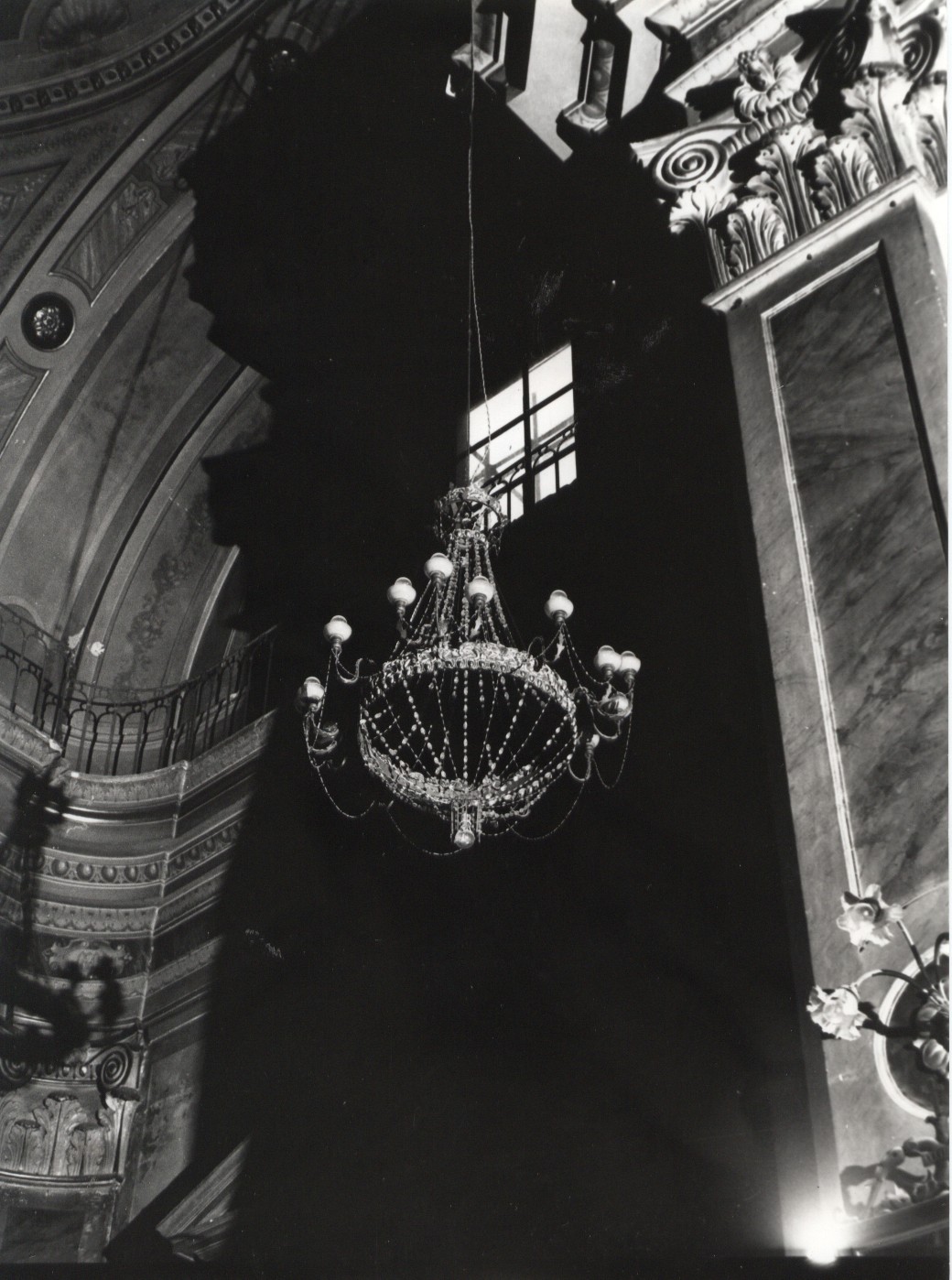 lampadario, serie - produzione abruzzese (ultimo quarto sec. XIX)