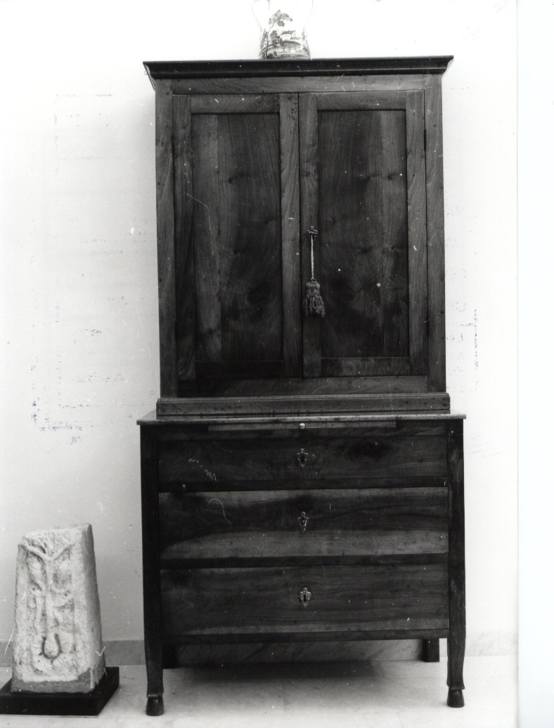 credenza con alzata, opera isolata - produzione abruzzese (metà sec. XIX)